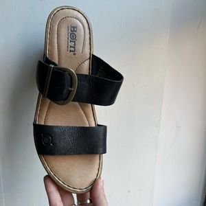 Very comfy Born slip on double strap heeled sandals